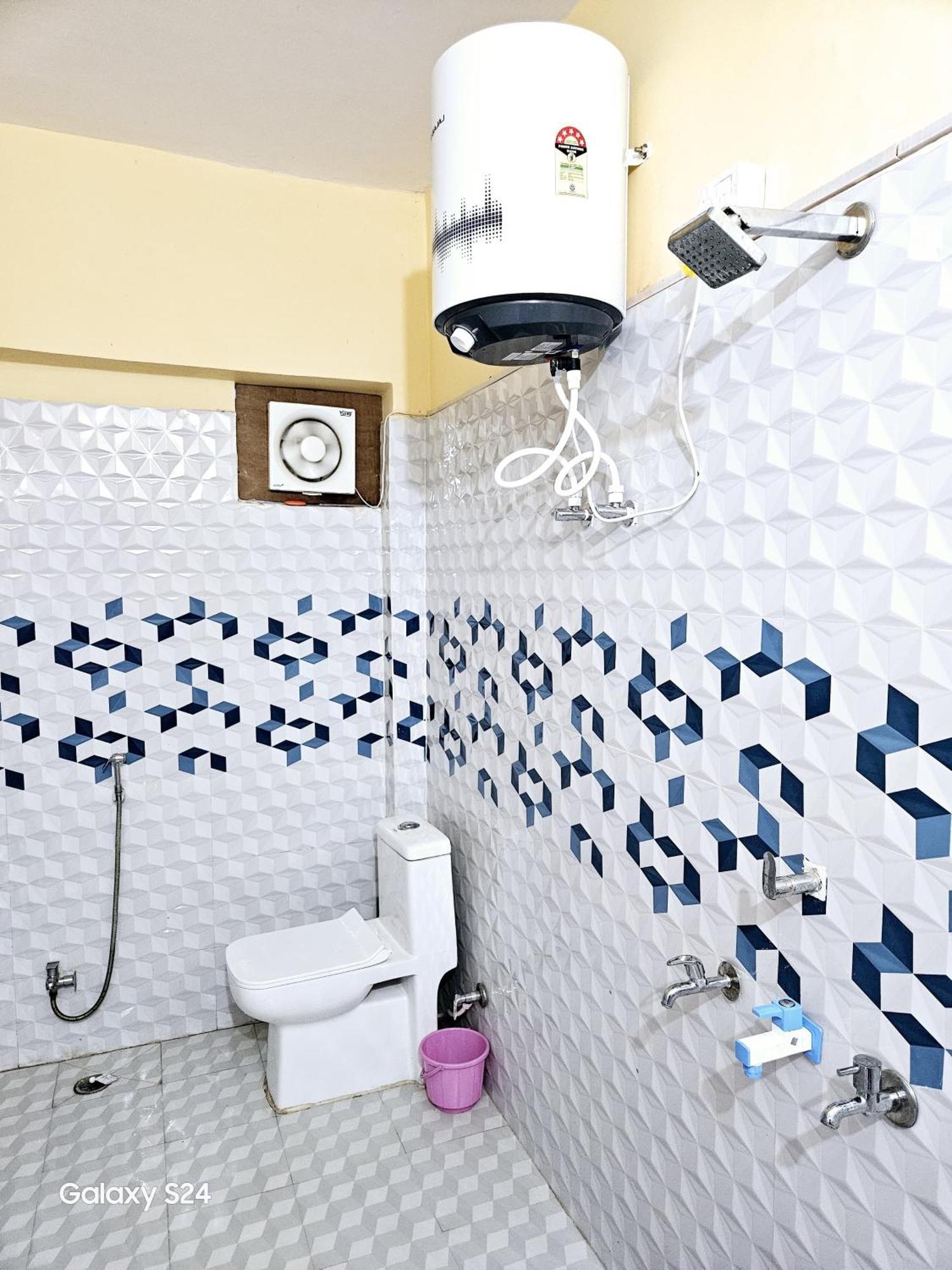 Rishabh Homestay Allāhābād Junction المظهر الخارجي الصورة